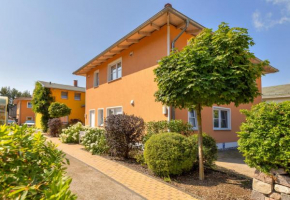 Ferienhaus Meinholdstraße mit eigener Sauna, Kamin, 4 Schlafzimmern ca 500m vom Ostseestrand, Koserow